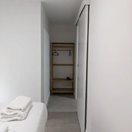 Fira 3 A 1min Del Metro Y Centro 15min Apartment *